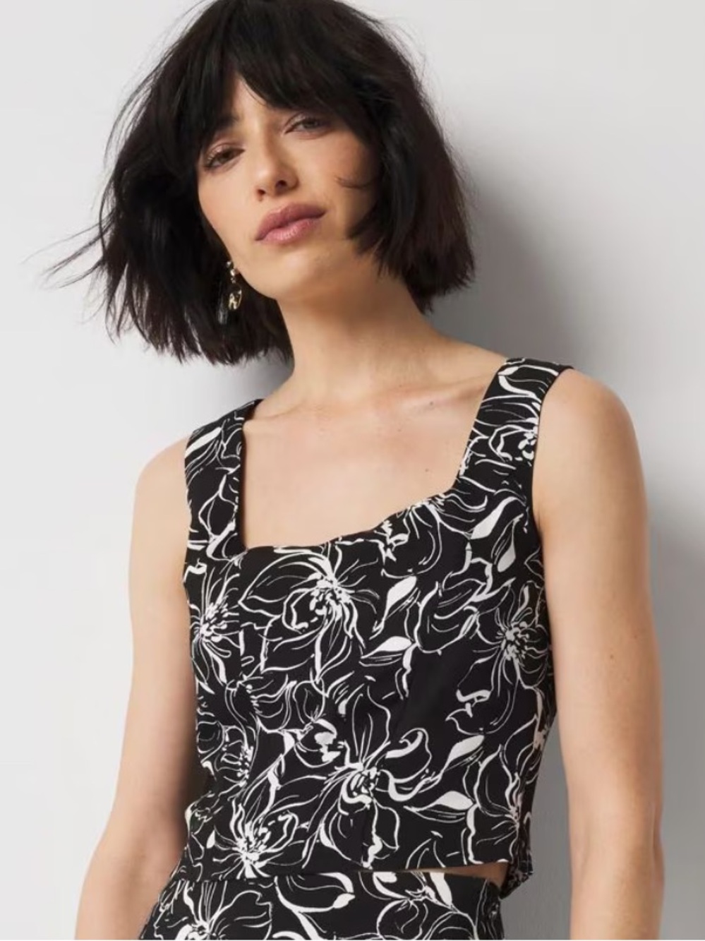 Black & White Floral Square Top